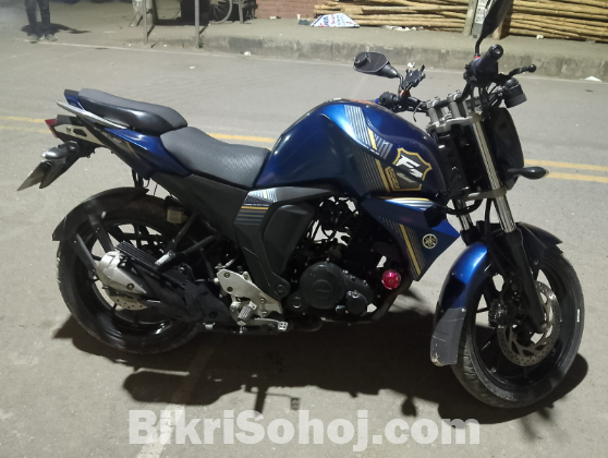 YAMAHA FZS V2